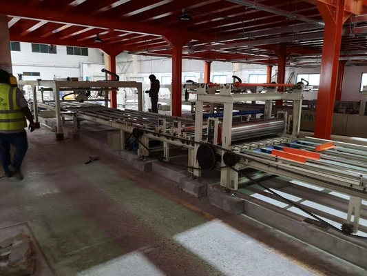 Mgo πίνακας   μηχανή για  Ελασματοποίηση  Βαθιά γραμμή παραγωγής διαδικασίας ταινιών PVC