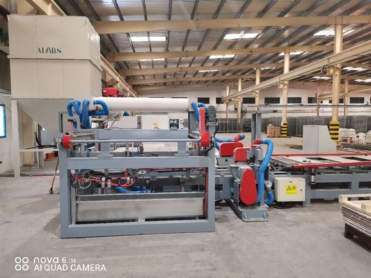 2400mm μήκος πλάκας Σιμέντο γραμμή παραγωγής πλάκας με ομαλή και ακριβή κοπή